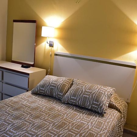 סן חרמן Hostal Universitario מראה חיצוני תמונה