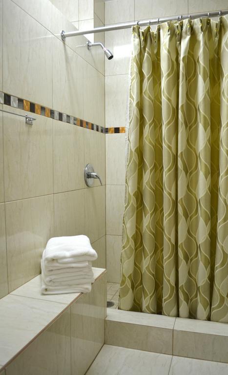 סן חרמן Hostal Universitario מראה חיצוני תמונה