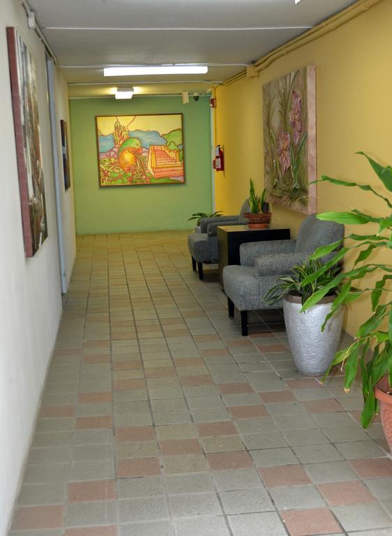 סן חרמן Hostal Universitario מראה חיצוני תמונה