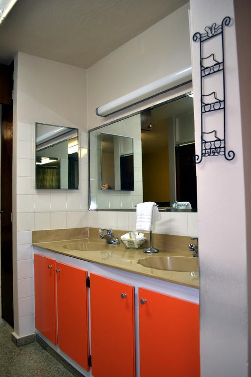 סן חרמן Hostal Universitario מראה חיצוני תמונה