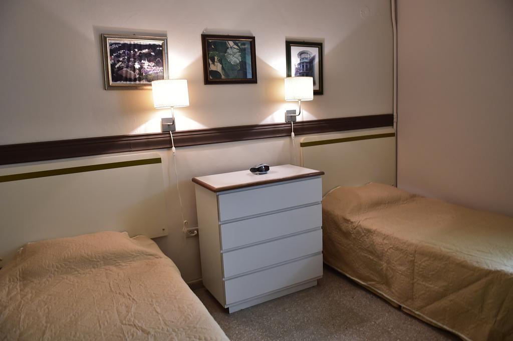 סן חרמן Hostal Universitario מראה חיצוני תמונה
